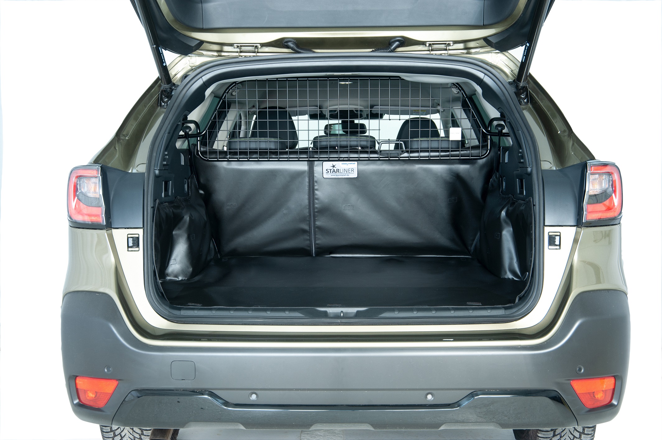 Starliner black car boot tray for Mercedes GLC (type X253), built from 2015 - 2022 Starliner black car boot tray for Mercedes GLC (type X253), built from 2015 - 2022