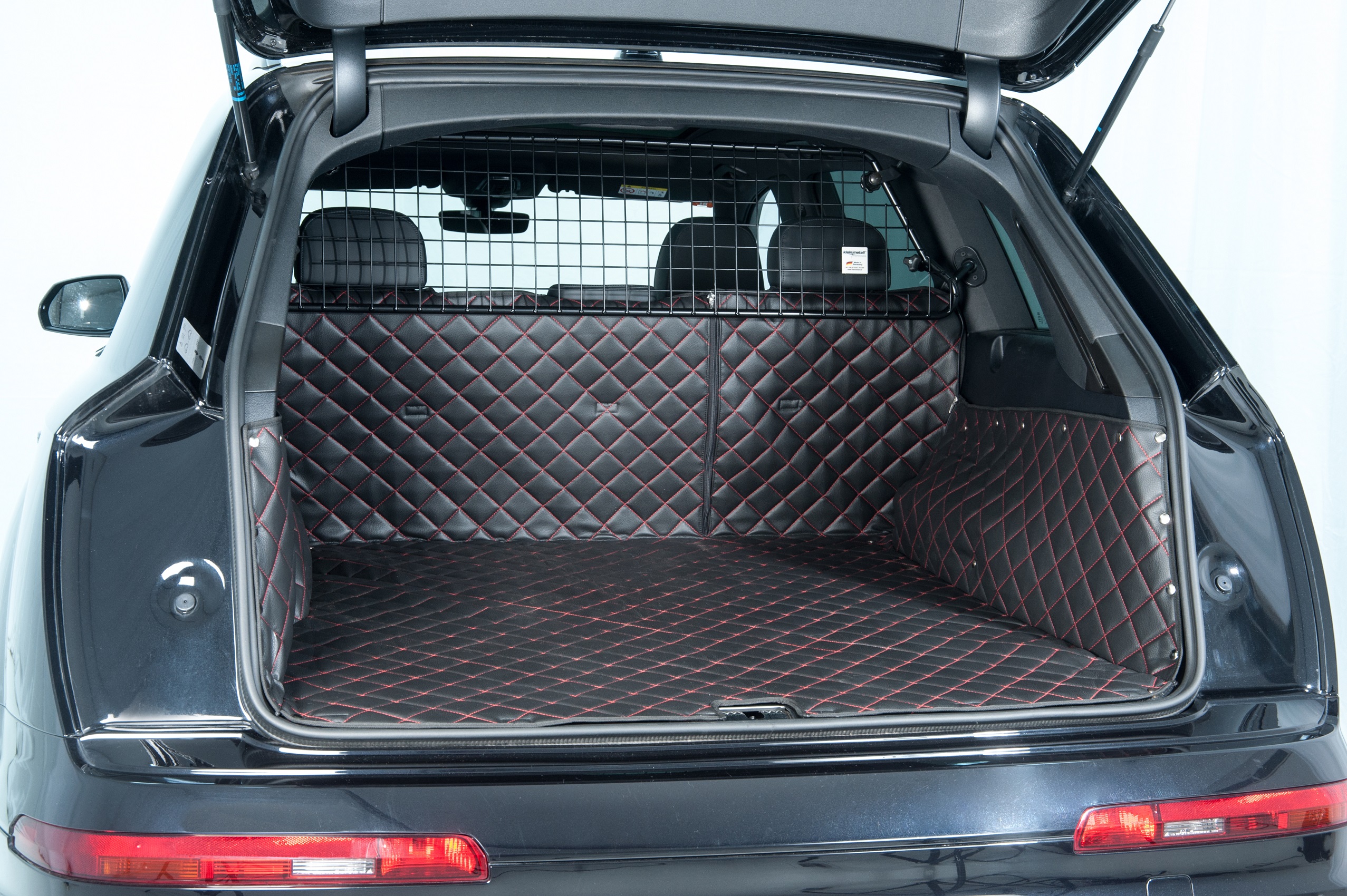 Starliner Deluxe Kofferraumwanne schwarz/rot für SKODA Octavia Kombi III (TYP 5E), Bj. 2013 - 2019