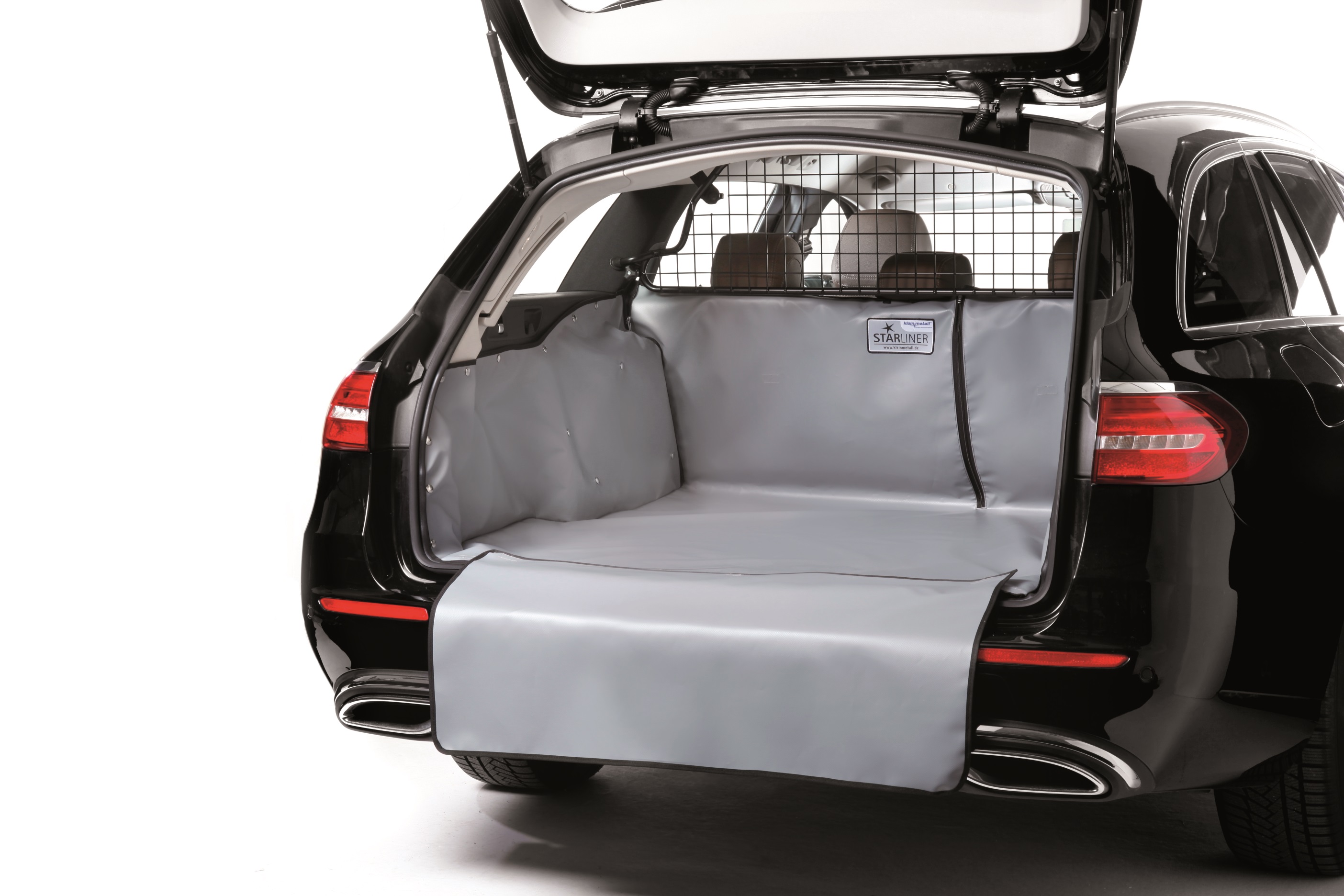 Starliner grey car boot tray for Skoda Superb station wagon, built from 2015 - 2023 Starliner grey car boot tray for Skoda Superb station wagon, built from 2015 - 2023