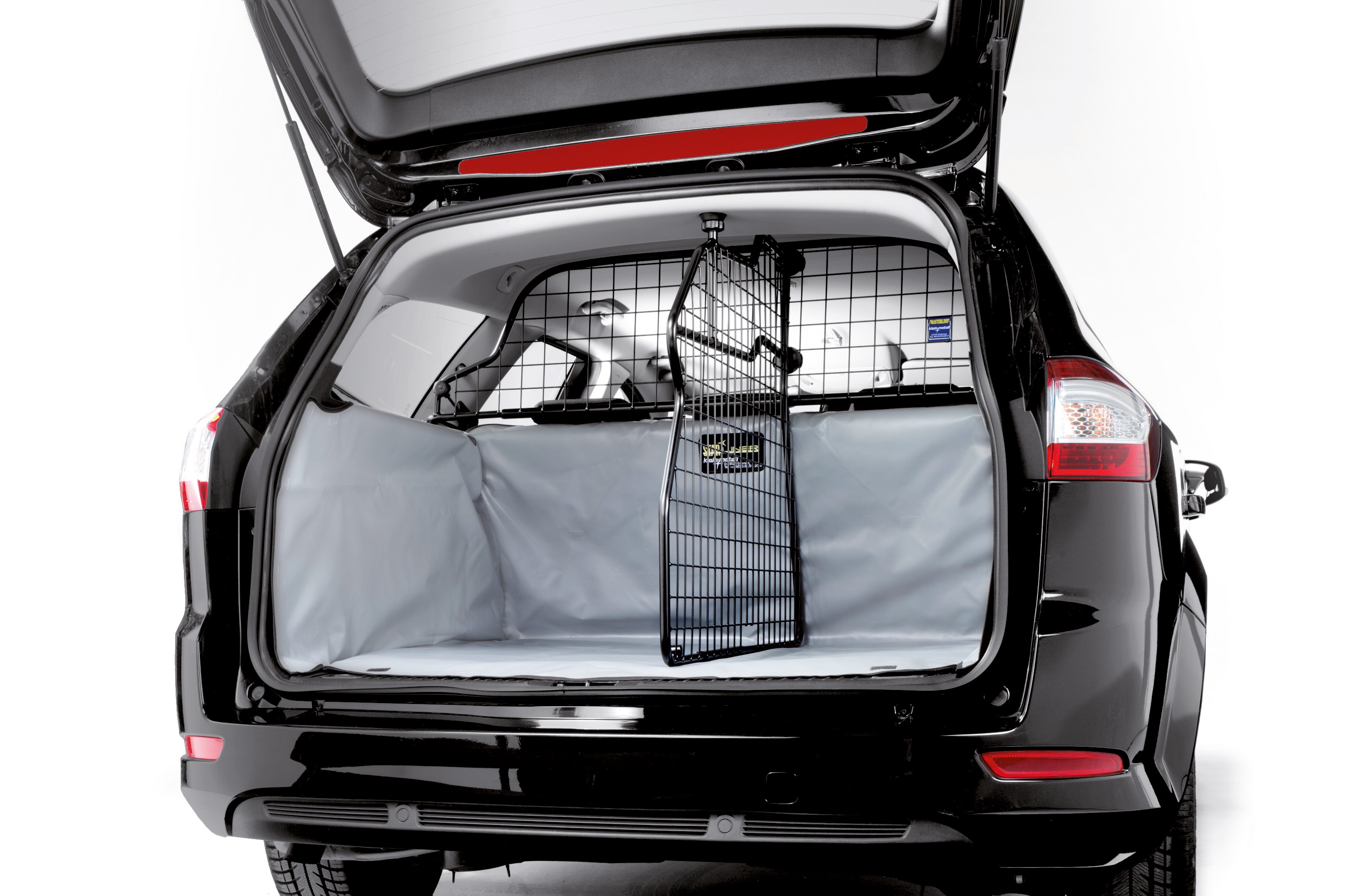 Volvo xc60 dog guard discount